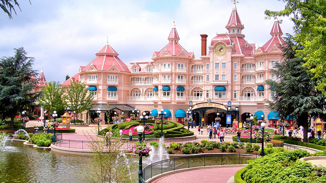Disneyland Hotel Main